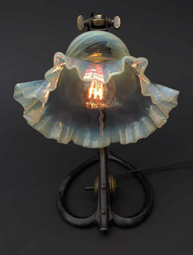 Benson Iron  Vaseline Lamp 3